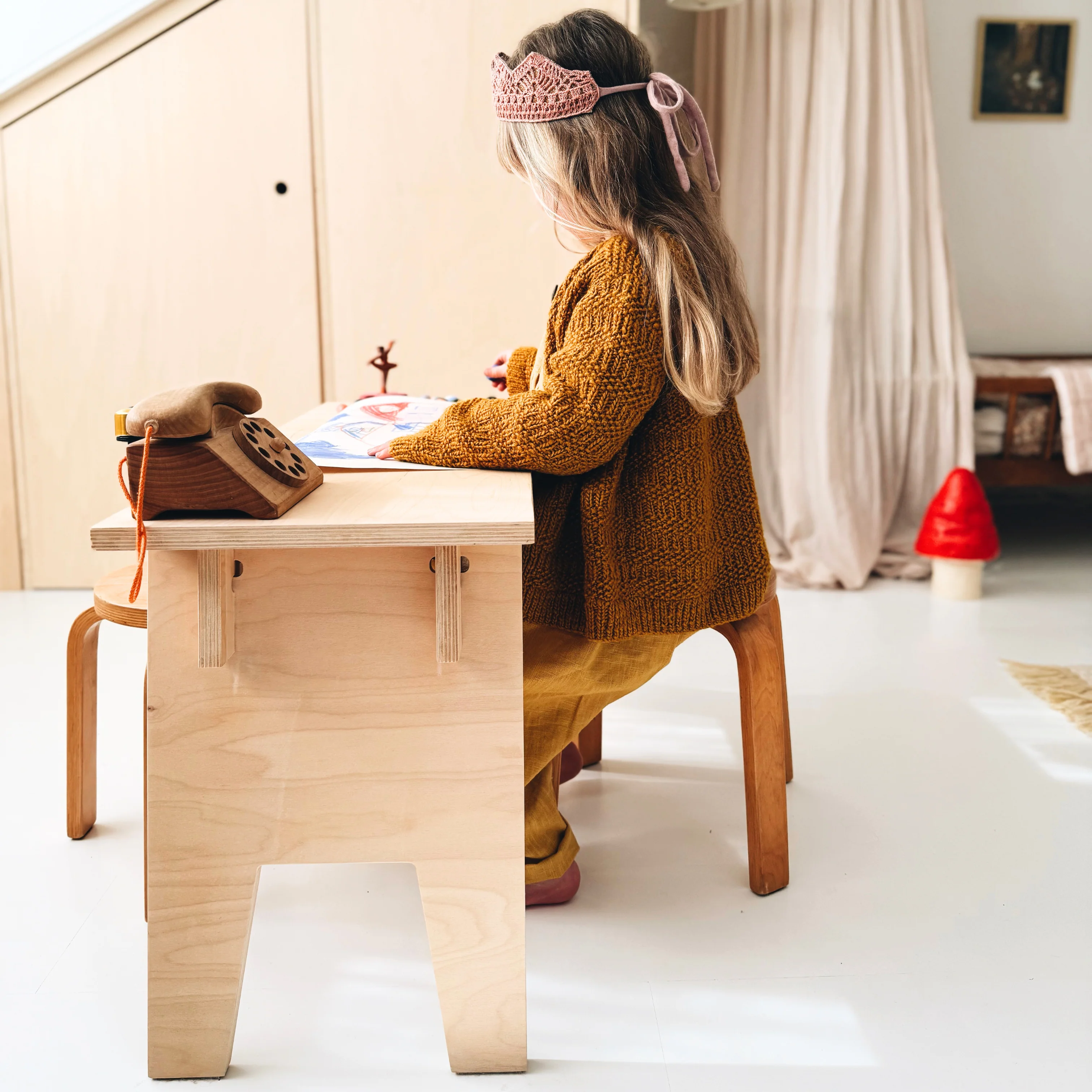 HARU LARGE Hocker - Image 4